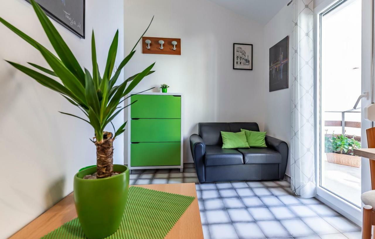 Apartment Denis เมดูลิน ภายนอก รูปภาพ